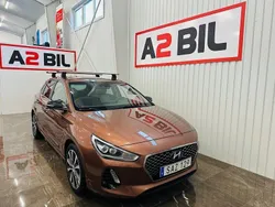 Orange Begagnad 2017 Hyundai i30 Premium Halvkombi | 94 900 kr (Marknadspris)