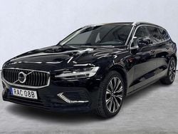 Svart Begagnad 2022 Volvo V60 Core Kombi | 399 900 kr (Lite dyr)