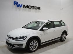 Vit Begagnad 2017 VW Golf Alltrack Kombi | 154 800 kr (Marknadspris)