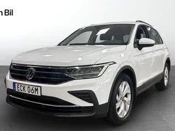 Vit Begagnad 2022 VW Tiguan Life SUV | 269 900 kr (Marknadspris)