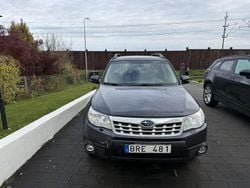 Grå Begagnad 2011 Subaru Forester SUV | 59 000 kr (Bra pris)