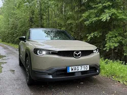 Gul Begagnad 2023 Mazda MX30 Makoto SUV | 389 500 kr