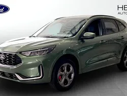 Grön (green) Ny 2025 Ford Kuga ST-Line X SUV | 534 400 kr (Dyr)