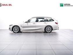 Vit Begagnad 2022 BMW 330e Shadowline Kombi | 349 900 kr (Bra pris)