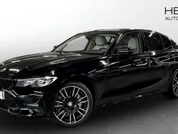 Svart (black) Begagnad 2019 BMW 330e Sport Line Sedan | 308 700 kr (Marknadspris)