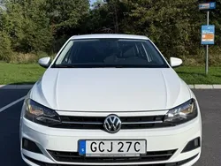 Vit Begagnad 2019 VW Polo Halvkombi | 134 000 kr (Marknadspris)