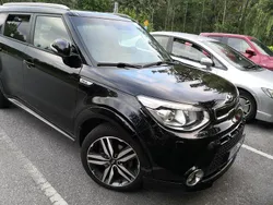 Svart Begagnad 2015 Kia Soul SUV | 93 000 kr (Bra pris)
