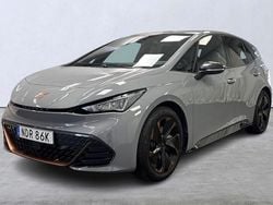 Ljusgrå Begagnad 2023 Cupra Born e-Boost Halvkombi | 324 500 kr (Bra pris)
