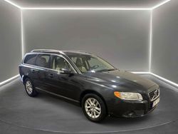 Grå Begagnad 2009 Volvo V70 Summum Kombi | 79 900 kr (Marknadspris)