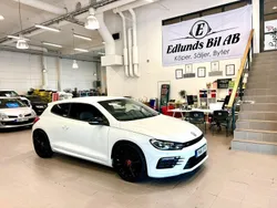 Vit Begagnad 2015 VW Scirocco R Sportkupé | 209 000 kr (Lite dyr)