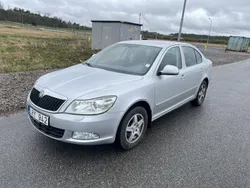 Silver Begagnad 2011 Skoda Octavia Elegance Halvkombi | 53 900 kr (Marknadspris)