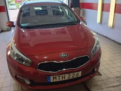 Röd Begagnad 2015 Kia Ceed Sportswagon 3 Kombi | 109 000 kr (Lite dyr)