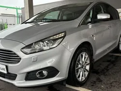Grå Begagnad 2015 Ford S-MAX S Minibuss | 164 900 kr (Superpris)