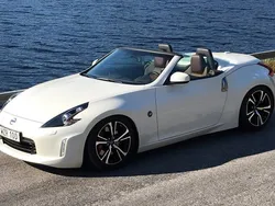 Vit Begagnad 2018 Nissan 370Z Cab | 385 000 kr