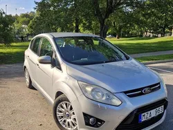 Grå Begagnad 2013 Ford C-MAX Titanium Minibuss | 65 000 kr (Marknadspris)