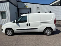 Grå (svart) Begagnad 2018 Fiat Doblò S Minibuss | 83 400 kr