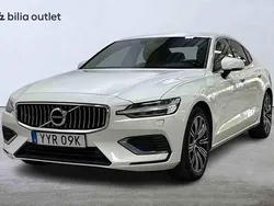Vit Begagnad 2021 Volvo S60 Sedan | 309 900 kr