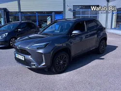 Mörkgrå (grå) Begagnad 2023 Toyota Yaris Cross SUV | 319 000 kr (Marknadspris)