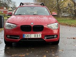 Röd Begagnad 2013 BMW 120 Sport Line Halvkombi | 110 000 kr (Lite dyr)