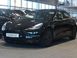 Svart Begagnad 2020 Tesla Model 3 Long Range AWD Sedan | 289 000 kr (Marknadspris)