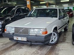 Vit Begagnad 1993 Volvo 940 Sedan | 49 999 kr
