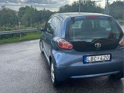 Blå Begagnad 2009 Toyota Aygo Halvkombi | 37 500 kr