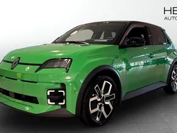 Grön (green) Ny 2025 Renault R5 Techno Halvkombi | 421 700 kr