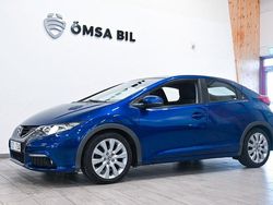 Mörkblå Begagnad 2012 Honda Civic Sport Halvkombi | 98 800 kr (Marknadspris)