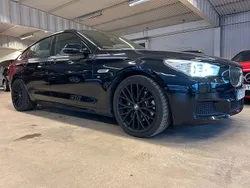 Svart Begagnad 2015 BMW 530 Gran Turismo M Sport Halvkombi | 219 000 kr (Bra pris)