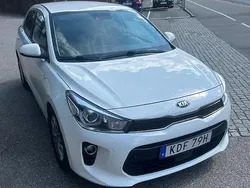 Vit Begagnad 2020 Kia Rio Halvkombi | 157 000 kr (Bra pris)