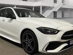 Vit Begagnad 2024 Mercedes C300e AMG Kombi | 579 000 kr (Marknadspris)