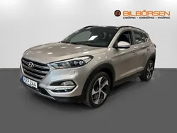 Brun Begagnad 2016 Hyundai Tucson Premium SUV | 169 900 kr (Marknadspris)