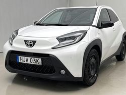 Vit Begagnad 2022 Toyota Aygo X SUV | 135 000 kr (Marknadspris)