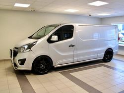 Grå Begagnad 2015 Opel Vivaro Van | 129 900 kr (Dyr)
