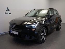 Svart Begagnad 2022 Volvo XC40 Core SUV | 349 500 kr