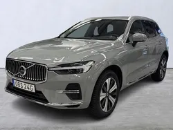 Grå Begagnad 2024 Volvo XC60 Core SUV | 549 900 kr (Marknadspris)