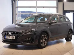 Grå Begagnad 2022 Hyundai i30 Essential Kombi | 194 500 kr (Marknadspris)