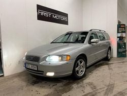 Silver Begagnad 2007 Volvo V70 Momentum Kombi | 39 900 kr (Marknadspris)