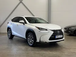 Vit Begagnad 2015 Lexus NX300h Business Edition SUV | 209 900 kr (Marknadspris)