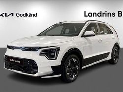 Vit (snow white pearl) Begagnad 2022 Kia e-Niro SUV | 319 000 kr (Marknadspris)
