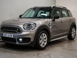 Grå Begagnad 2019 Mini Cooper Countryman SUV | 287 000 kr (Marknadspris)