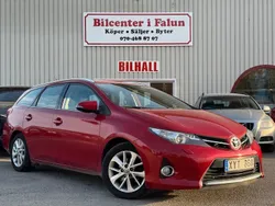 Mörkröd Begagnad 2013 Toyota Auris Touring Sports Active Kombi | 89 900 kr (Dyr)