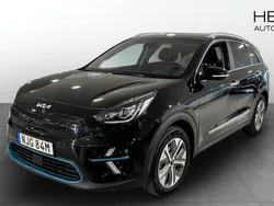 Svart (black) Begagnad 2022 Kia e-Niro Advance SUV | 289 900 kr (Marknadspris)
