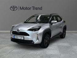 Silver Begagnad 2025 Toyota Yaris Cross Active SUV | 309 000 kr (Marknadspris)