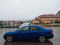 Blå Begagnad 2002 Mercedes C200 Sedan | 3 900 kr (Bra pris)