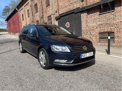 Blå Begagnad 2013 VW Passat Kombi | 75 000 kr (Lite dyr)