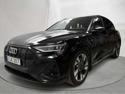 Svart Begagnad 2022 Audi e-tron Advanced SUV | 340 000 kr (Marknadspris)