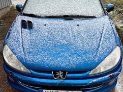 Blå Begagnad 2006 Peugeot 206 Halvkombi | 12 000 kr (Marknadspris)