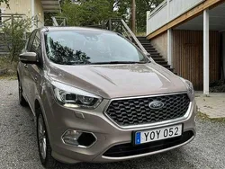 Grå Begagnad 2019 Ford Kuga Vignale SUV | 180 000 kr (Bra pris)