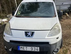 Vit Begagnad 2011 Peugeot Partner Minibuss | 21 000 kr (Superpris)
